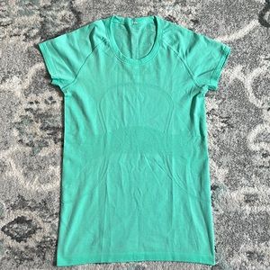 Lululemon Swiftly Tech Short Sleeve Shirt